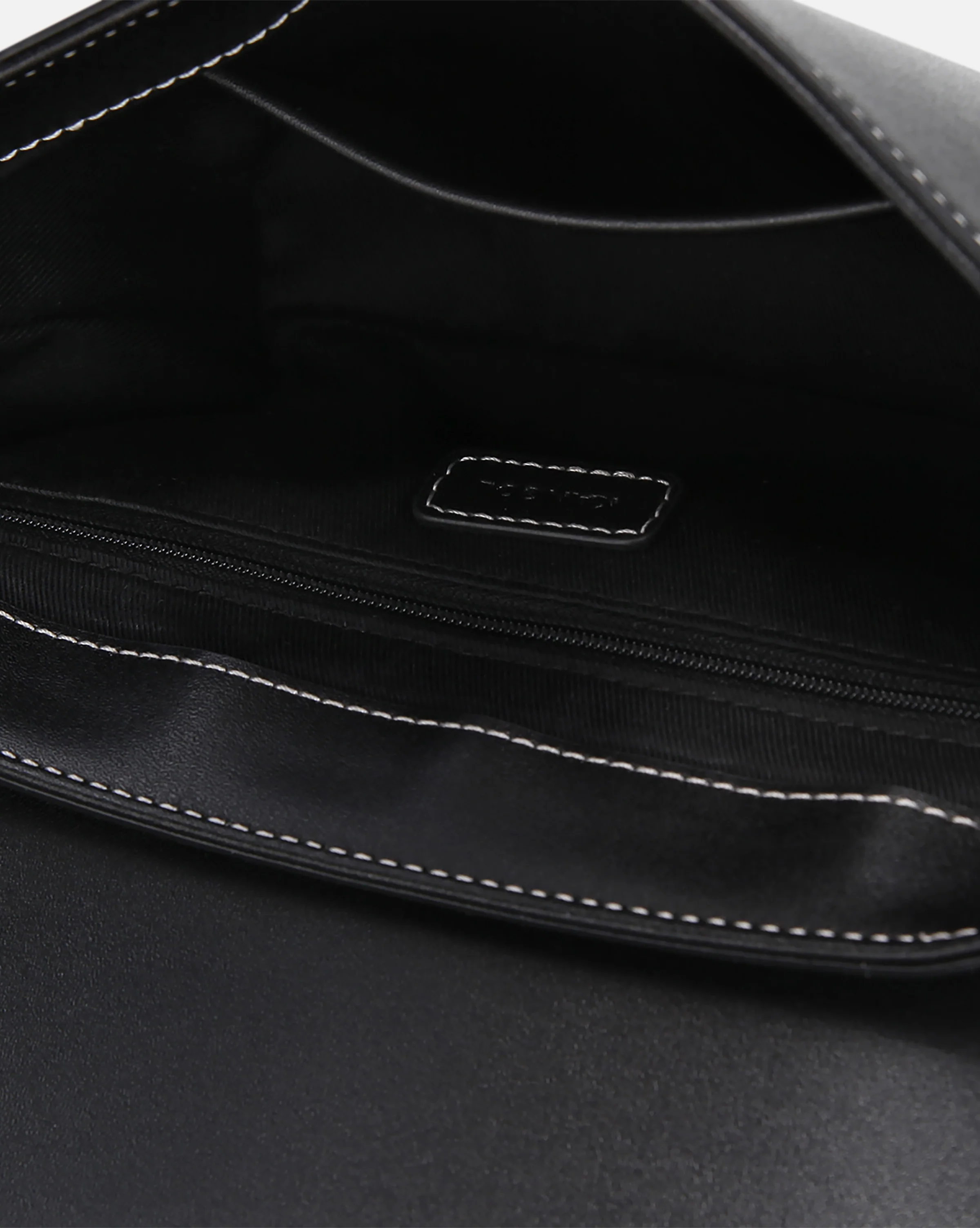 123-luna-retrocore-flap-cross-bag-6.webp Luna Retrocore Flap Cross Bag