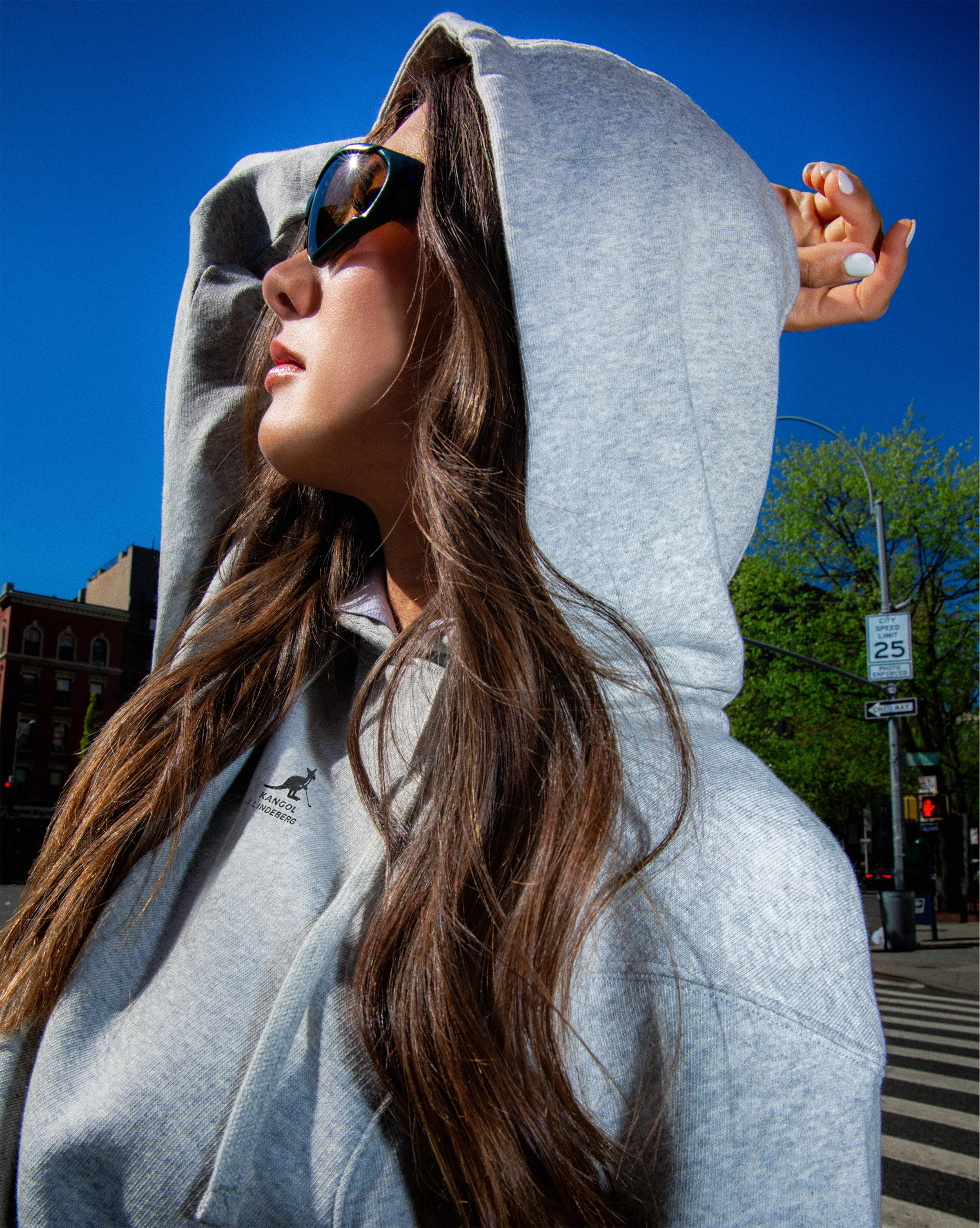 1730-kangol-x-j-lindeberg-sandie-hoodie-13.webp Kangol x J.Lindeberg Sandie Hoodie